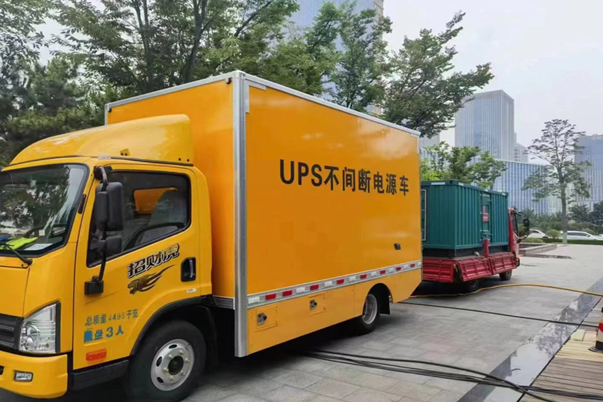龙游发电机租赁施工现场